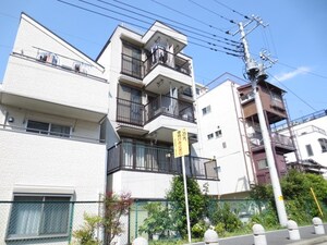シモヤマビル外観写真