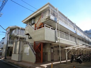 モア５外観写真