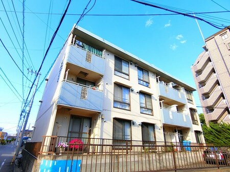 ファーストメゾン新清外観写真