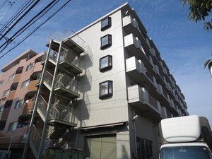 リヴェール外観写真