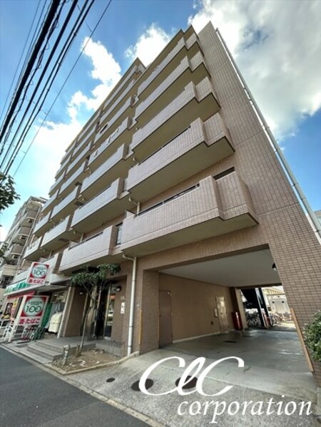ロイヤルシラコ外観写真