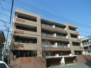 CASA　LIVERTA外観写真