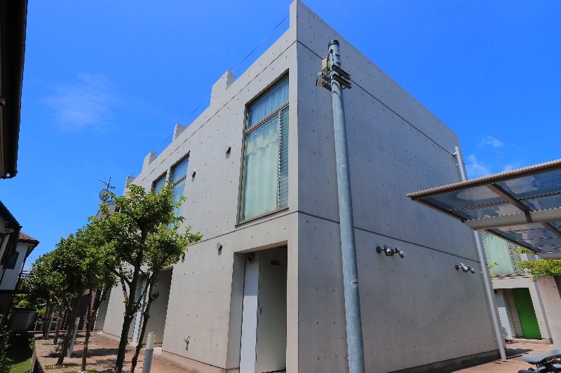 ワイズアネックスＢ