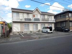 山本ハイツ・政所外観写真