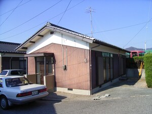 久米市上1417-1・橋本昭二貸家外観写真