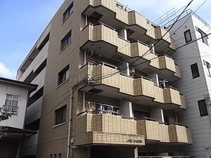 メゾンキャピタル203号外観写真