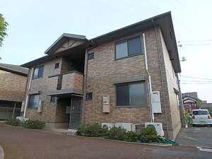 シャンツェA棟外観写真