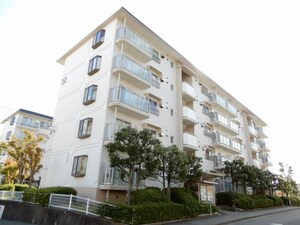 名谷20団地92号棟外観写真
