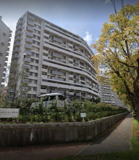 ポートアイランド住宅四六号棟外観写真
