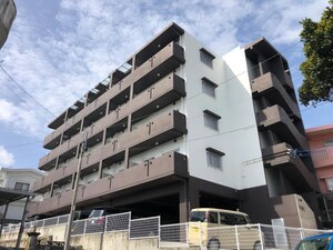 グランフィーノ牧港外観写真