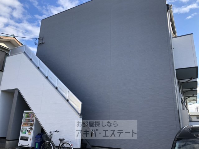 セレナカーサ