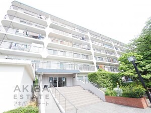 西新井スカイハイツB棟外観写真