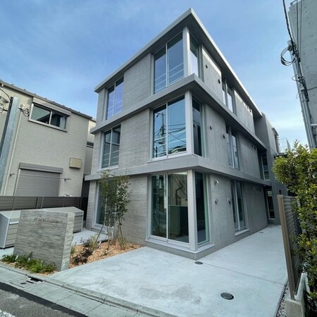 ＨＯＵＳＥ　ＳＨＩＭＯＫＩＴＡＺＡＷＡ外観写真