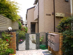グランディール烏山外観写真