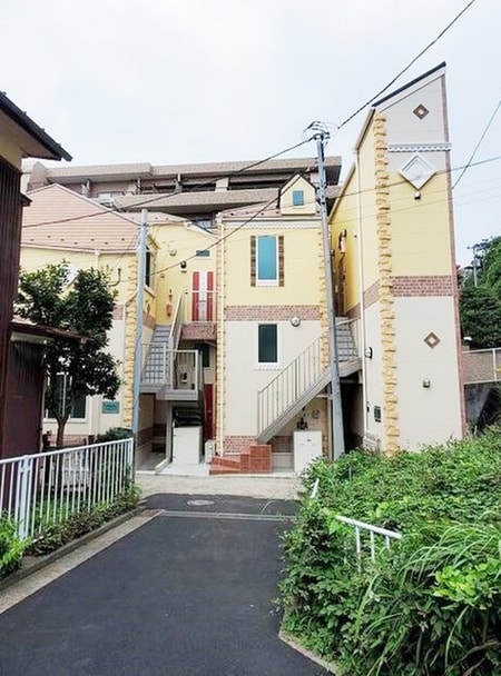 ユナイト根岸ルフトハンザ外観写真