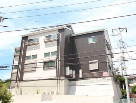 アーヴェル弘明寺外観写真