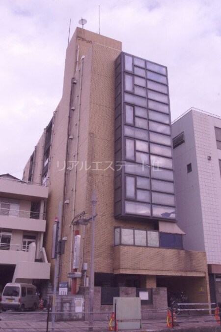 リモデ県庁前外観写真