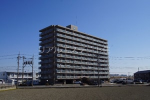 サーパス川内外観写真