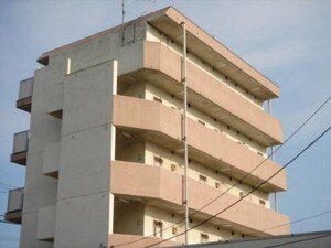 第2コーポ新松戸外観写真