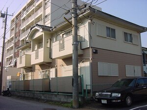 フラワーコーポ外観写真