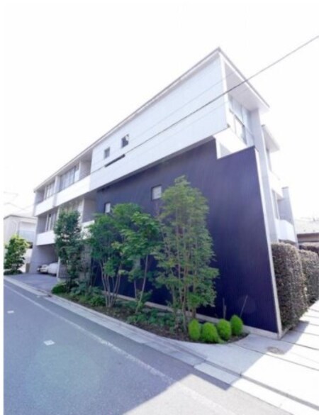 Ａｐａｒｔｍｅｎｔ空外観写真