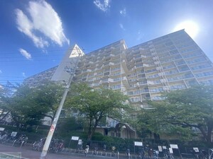 京橋グリーンハイツ1号棟外観写真