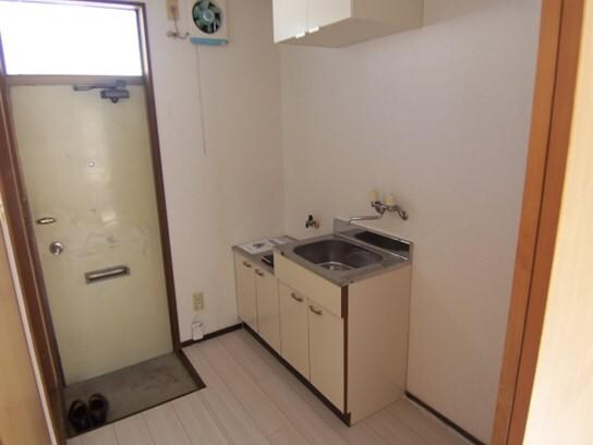 物件外観写真4　(台所)