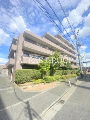 コスモ千歳烏山ロイヤルフォルム外観写真