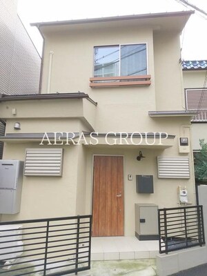 笹塚玉川上水沿戸建外観写真