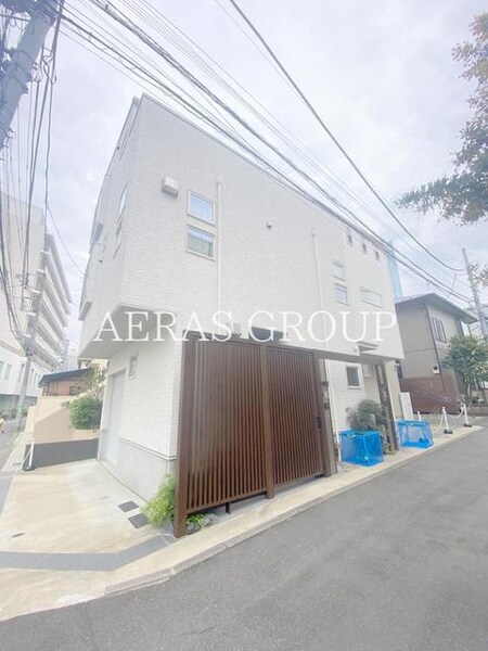 M house（初台）外観写真