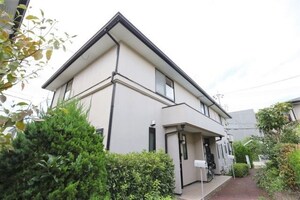 稲馬タウンハウス D棟外観写真