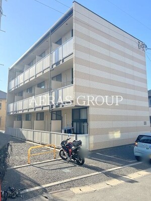 レオパレスセンタービレッジⅡ外観写真