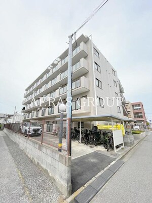 メゾン2本の木外観写真
