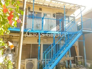 松飛台店舗共同住宅外観写真