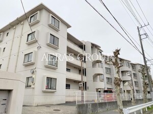 メゾンドベルウッドA棟外観写真