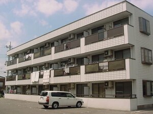 メゾン柏ウエストＡ棟外観写真