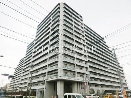 GRADEA AKISHIMA STATION FRONT外観写真