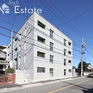 SPACE CUBE HONJIN外観写真