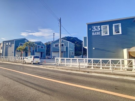 33BASE外観写真