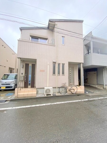 ビレッタ・パナ A棟外観写真