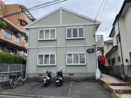 ゼルコーバ外観写真