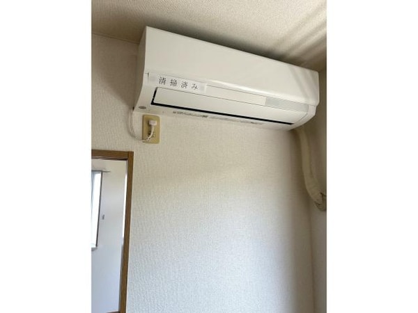 空調設備(エアコン2基付き)