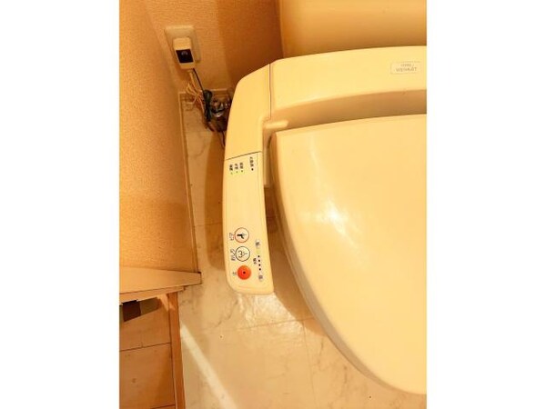 その他設備(温水洗浄便座付き)