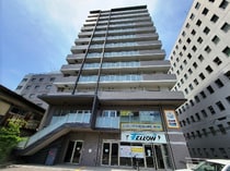 阪神本線 尼崎駅 13階建 築10年の外観写真