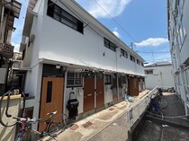 東海道本線・山陽本線<JR神戸線> 立花駅 2階建 築59年の外観写真