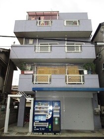 阪神本線 尼崎センタープール前駅 4階建 築34年の外観写真