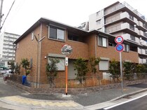 東海道本線・山陽本線<JR神戸線> 尼崎駅 2階建 築23年の外観写真