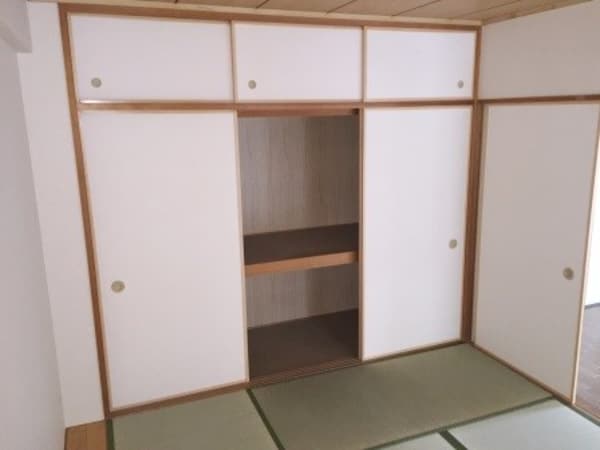 ベッドルーム