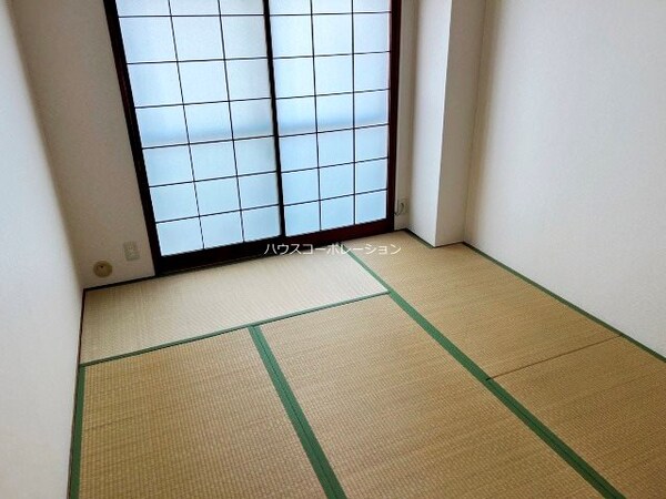 ベッドルーム
