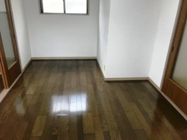 ベッドルーム